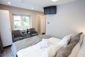 lóżko małżeńskie